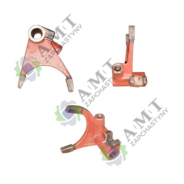 Вилка включения реверса ДТЗ5504К