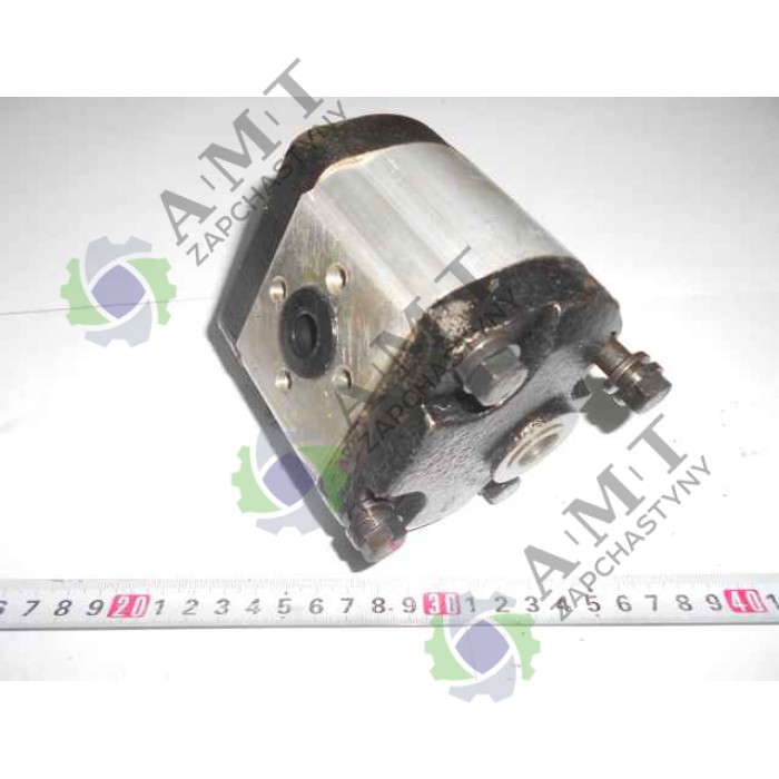 Насос шестеренный CBN-E306 R JM240/244