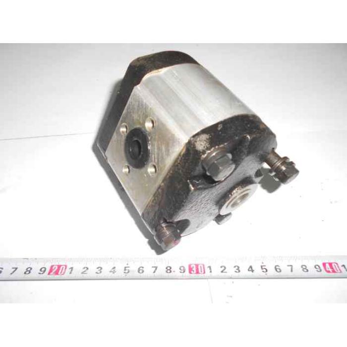 Насос шестеренный CBN-E306 R JM240/244