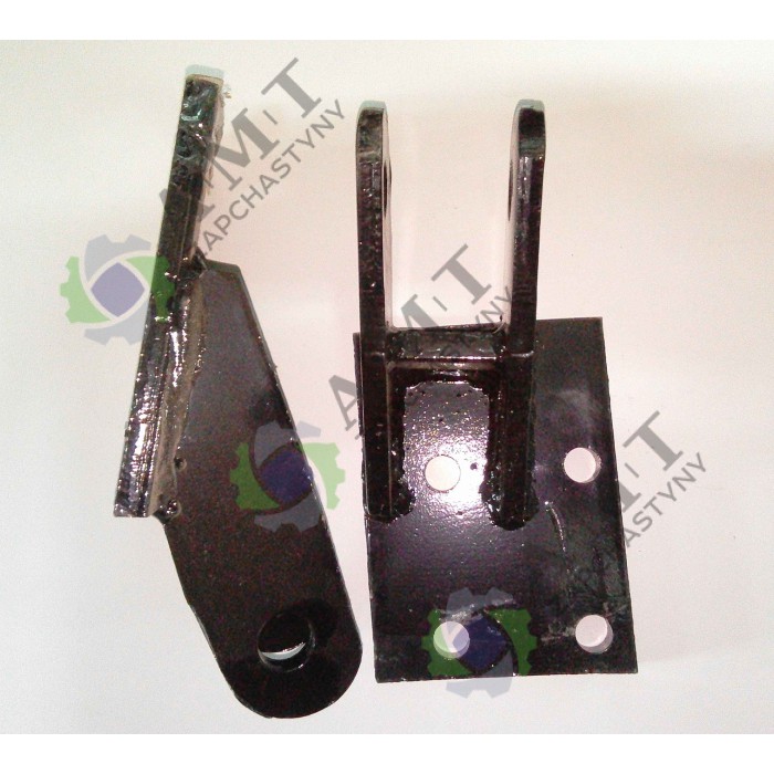 Кронштейн нижней тяги левый ДТЗ-404.5С