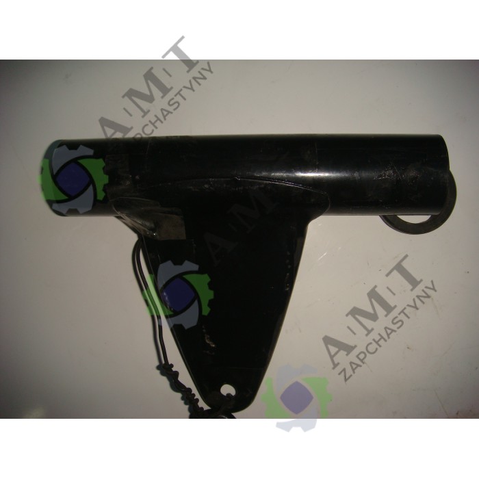 Стакан крепления фары правый SP150-18