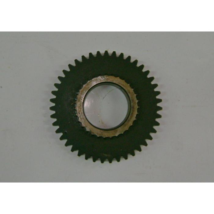 Шестерня ВОМа повыш.перед.ведом.(1000об) 220-1.37.152 TY-280