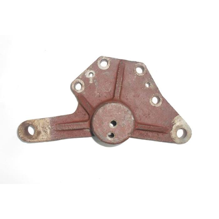 Рычаг поворотного кулака левый JM404