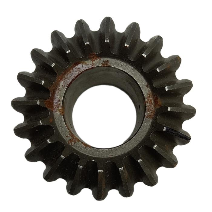 Шестерня правой полуоси 13/20зуба XT120